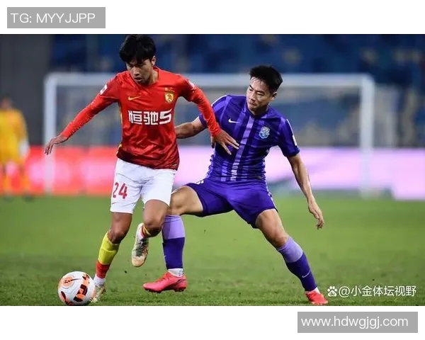 武汉足球队在联赛积分榜上以86分稳居第一名展现强劲实力